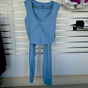 Tavi, Scallop set, sky blue